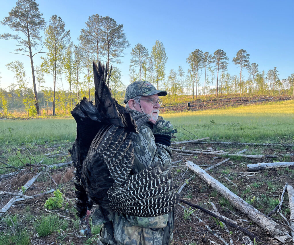Southern Strut Brings Mossy Oak Bottomland to Life on Outdoors